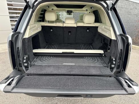 Certified 2023 Land Rover Range Rover SE AWD/4WD image 6