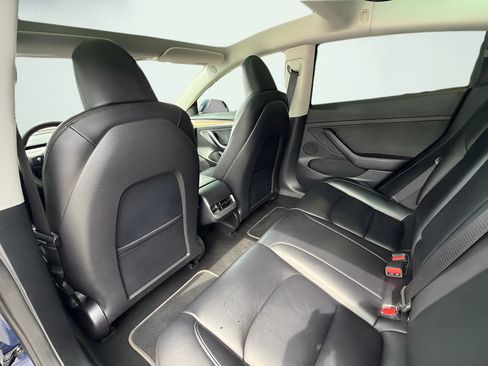 Used 2023 Tesla Model 3 Standard Range RWD image 32
