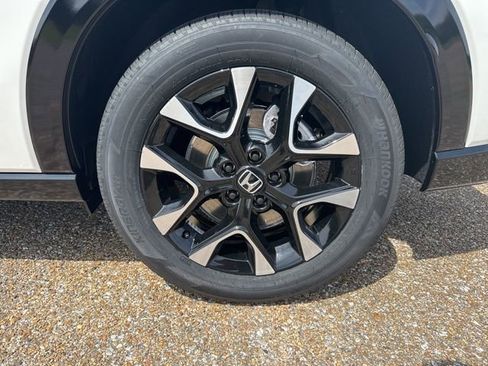 New 2026 Honda HR-V EX-L image 9