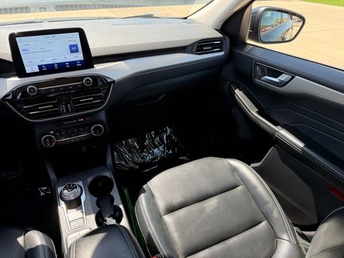 Used 2022 Ford Escape SEL FWD image 24