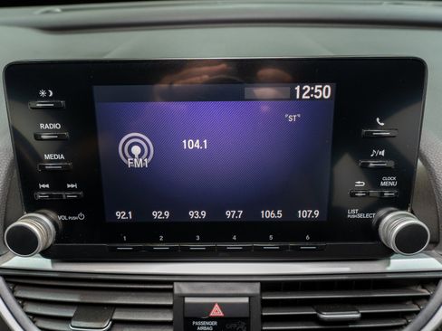 Used 2018 Honda Accord LX image 14