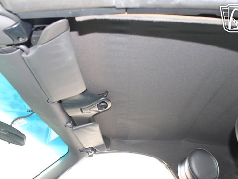 Used 2002 Ford Thunderbird RWD image 31