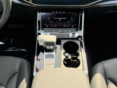 Used 2025 Audi Q7 2.0T Premium w/ Convenience Package AWD/4WD image 14