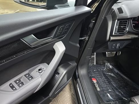 Used 2024 Audi SQ5 Premium Plus w/ S Sport Package AWD/4WD image 28