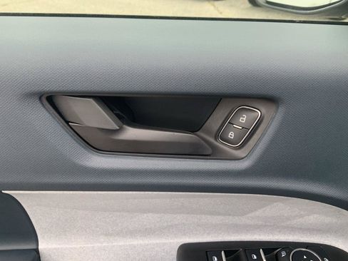 Used 2025 Ford Maverick XLT w/ XLT Luxury Package FWD image 23