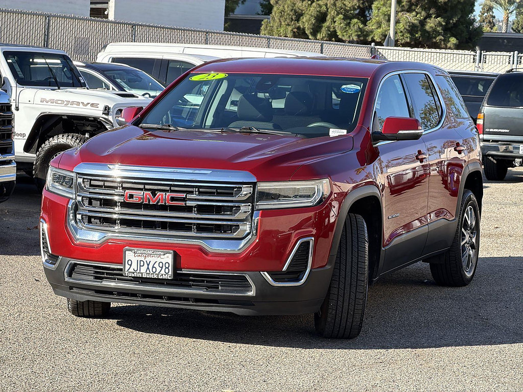Used 2023 GMC Acadia SLE FWD image 3