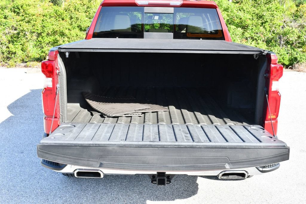 Used 2019 Chevrolet Silverado 1500 LTZ w/ LTZ Premium Package AWD/4WD image 17