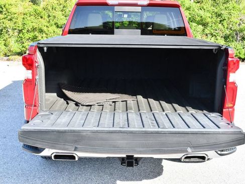 Used 2019 Chevrolet Silverado 1500 LTZ w/ LTZ Premium Package AWD/4WD image 17