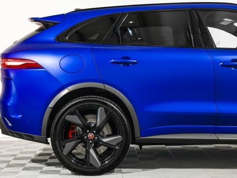 Used 2021 Jaguar F-PACE SVR AWD/4WD image 3