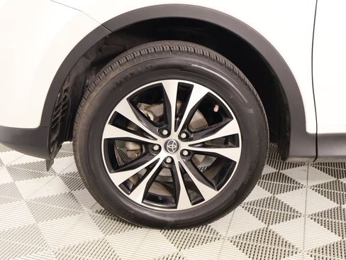 Used 2015 Toyota RAV4 Limited w/ Technology Package AWD/4WD image 18