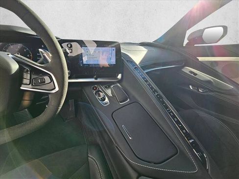 Used 2024 Chevrolet Corvette Stingray Preferred Cpe w/ Z51 Performance Package image 20