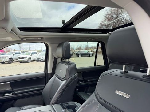 Used 2025 Ford Expedition Max Platinum image 20