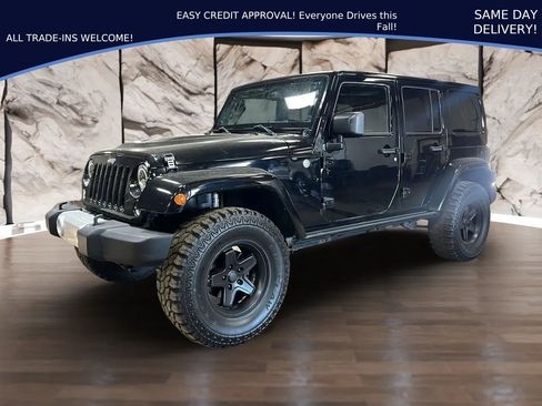Used 2014 Jeep Wrangler Unlimited Sahara w/ Connectivity Group AWD/4WD image 29