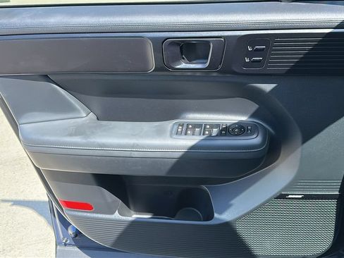 Used 2025 Hyundai Santa Fe Calligraphy FWD image 21