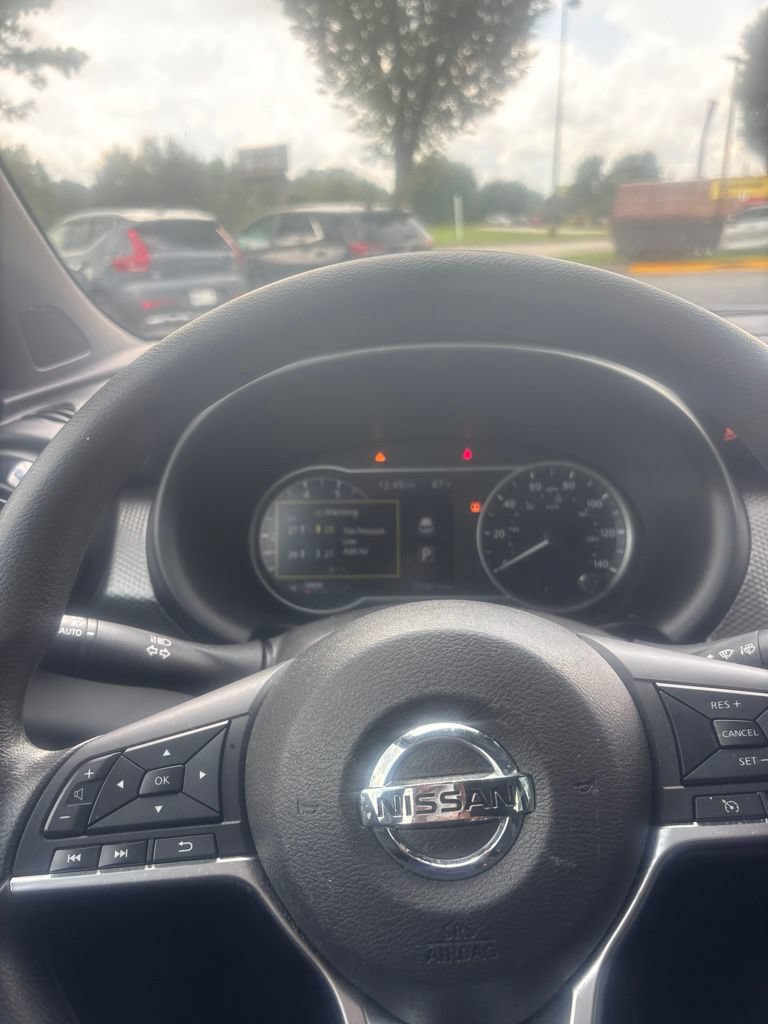 Used 2020 Nissan Kicks SV FWD image 8
