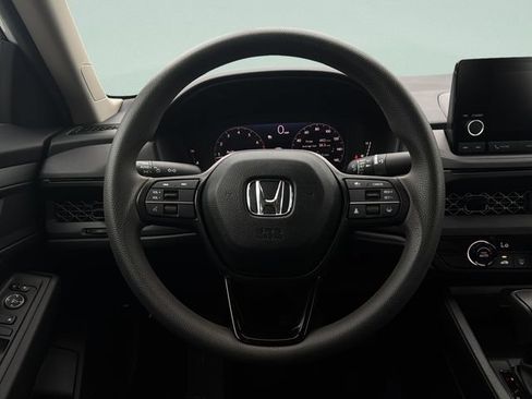 Certified 2025 Honda Accord LX image 18