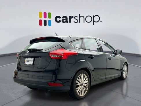 Used 2015 Ford Focus Titanium FWD image 5