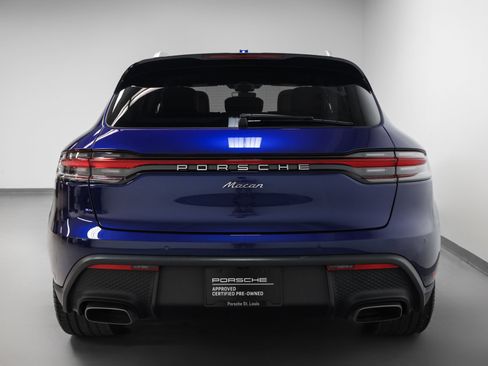 Certified 2023 Porsche Macan AWD/4WD image 11