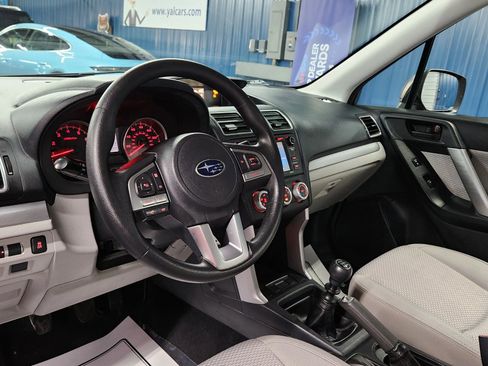 Used 2017 Subaru Forester 2.5i image 8