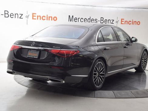 Certified 2022 Mercedes-Benz S 500 4MATIC image 6