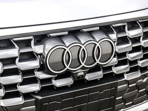 New 2025 Audi Q5 Premium Plus image 13