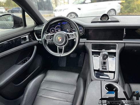 Used 2017 Porsche Panamera 4 AWD/4WD image 13