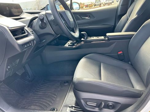 Used 2024 Toyota Prius XLE image 24