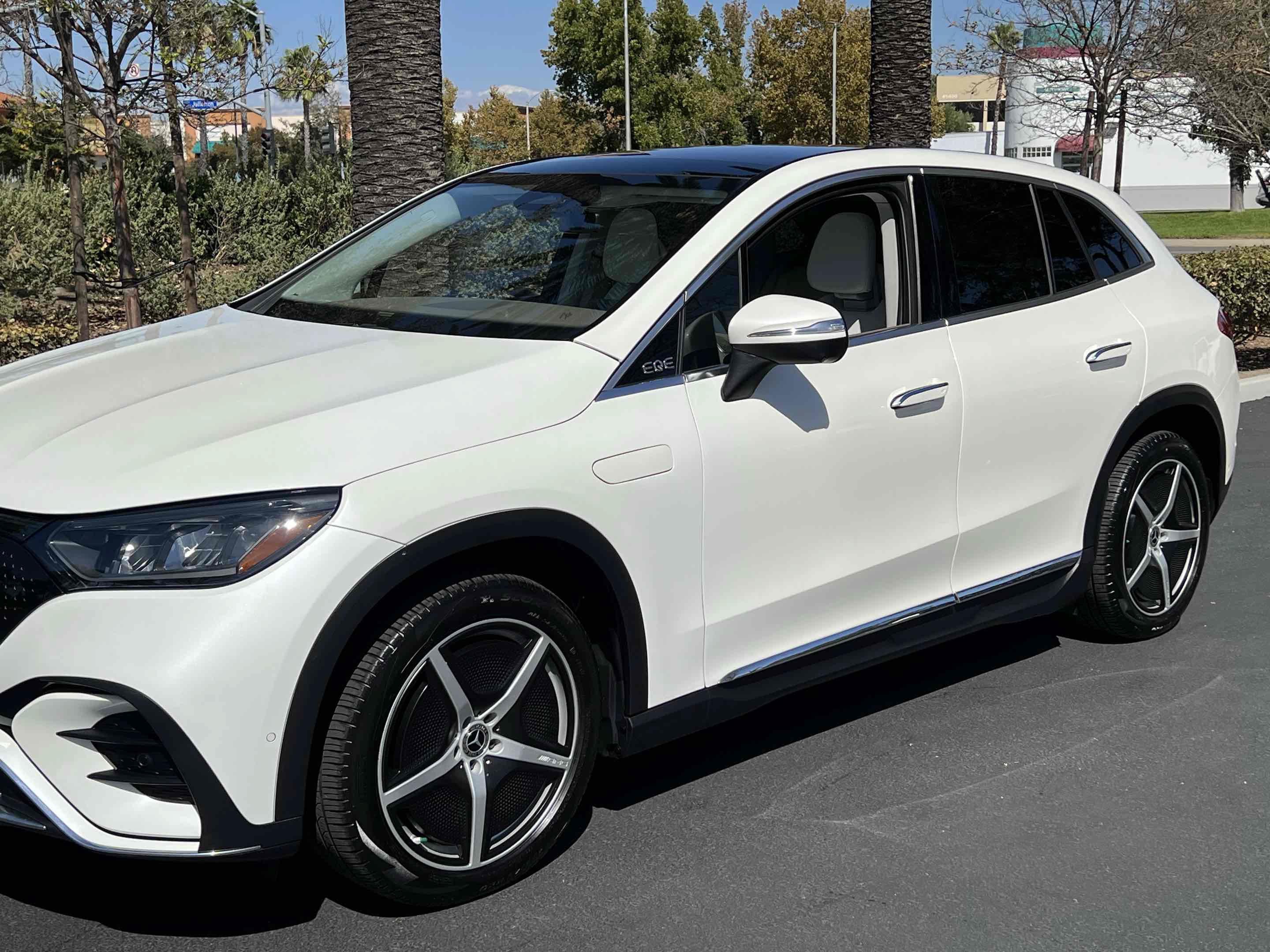 Used 2023 Mercedes-Benz EQE 350+ SUV w/ AMG Line Exterior Package image 46