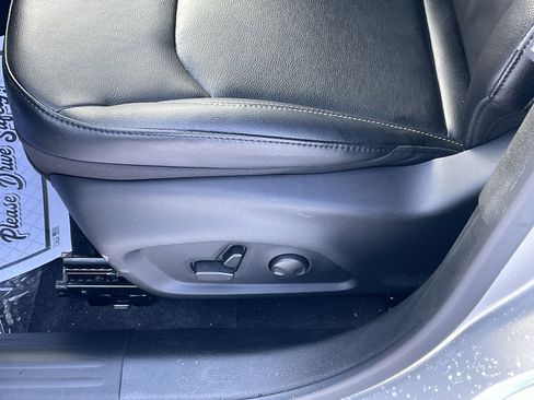 New 2026 Jeep Compass Limited image 12