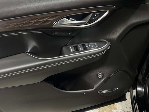 Used 2023 Buick Envision Avenir image 14