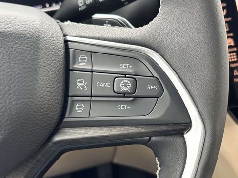 New 2026 Jeep Grand Cherokee Limited w/ Limited Altitude Package AWD/4WD image 21