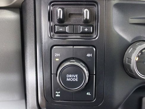 Used 2024 Ford F350 XLT w/ FX4 Off-Road Package AWD/4WD image 23