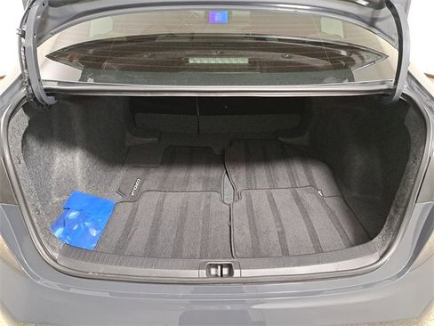 Used 2025 Toyota Corolla LE w/ Convenience Package image 10