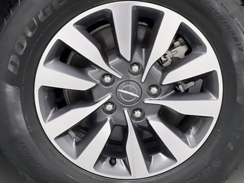Used 2021 Chrysler Pacifica Touring-L FWD image 81