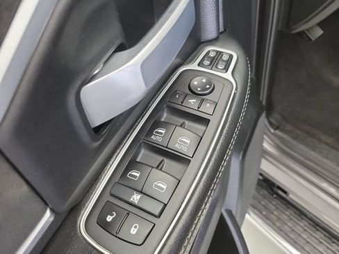 Used 2024 RAM 2500 Big Horn AWD/4WD image 21