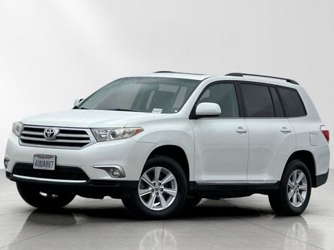 Used 2012 Toyota Highlander SE image 2