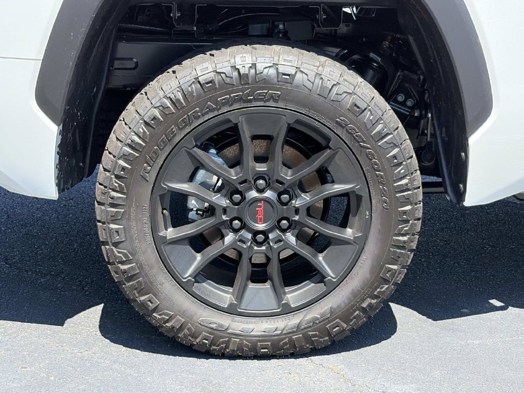 New 2026 Toyota Tundra SR5 AWD/4WD image 10