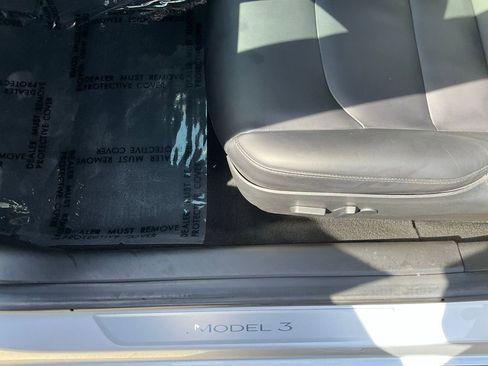 Used 2017 Tesla Model 3 Long Range image 14