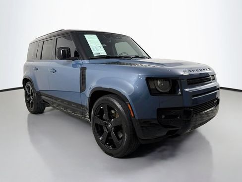 Certified 2023 Land Rover Defender 110 X-Dynamic SE AWD/4WD image 3