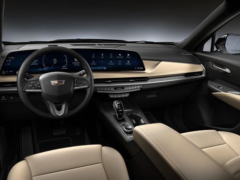 New 2024 Cadillac XT4 Luxury w/ Cold Weather Package image 47