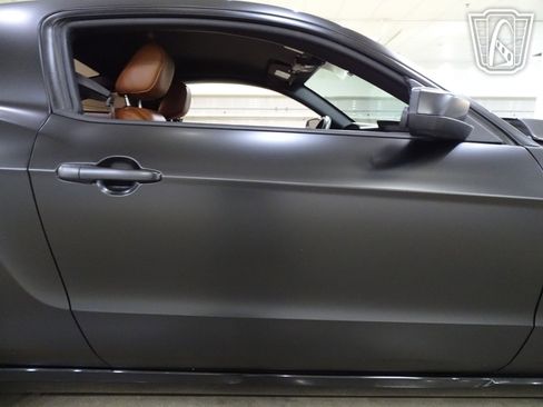 Used 2011 Ford Mustang GT Premium w/ Comfort Pkg image 33