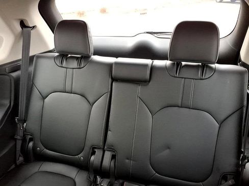 Used 2024 Honda Pilot Elite image 23