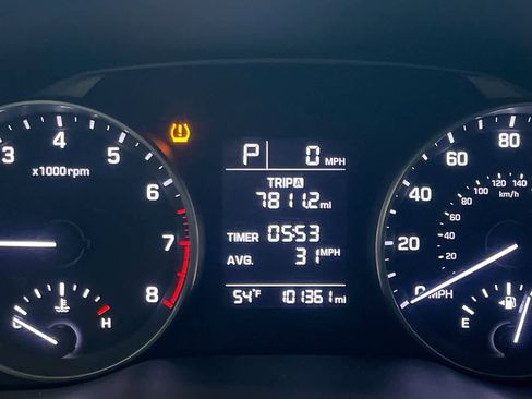 Used 2017 Hyundai Elantra SE image 15