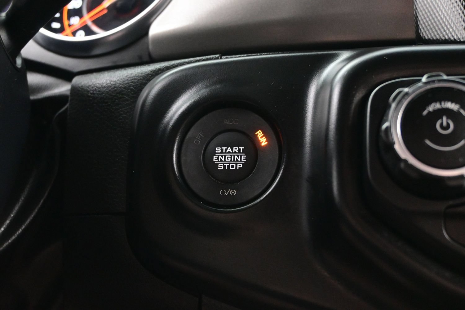 Used 2022 Jeep Wrangler Sport AWD/4WD image 23