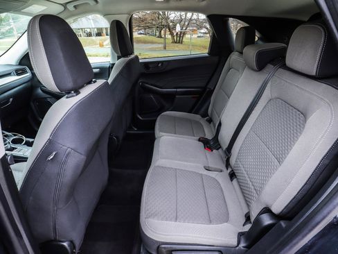 Used 2022 Ford Escape SE w/ Cold Weather Package image 38