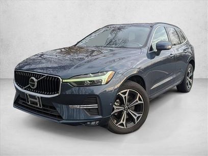 Used 2022 Volvo XC60 B5 Momentum w/ Advanced Package