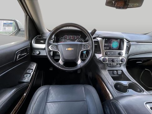 Used 2016 Chevrolet Suburban LS RWD image 6