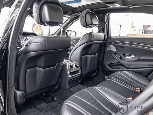Used 2019 Mercedes-Benz S 560 Sedan image 35