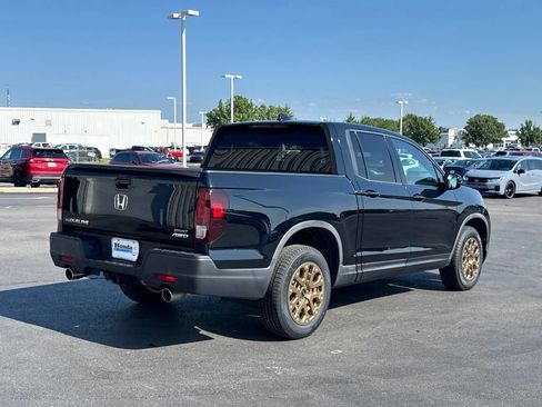 Used 2023 Honda Ridgeline Sport image 7