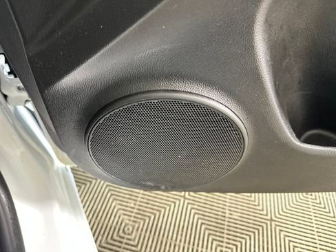 Used 2016 Chevrolet Cruze LT image 28